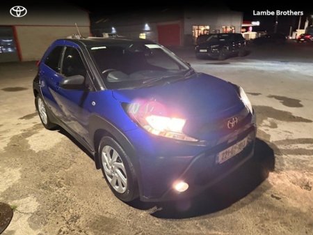 2022 Toyota Aygo - thumbnail 4