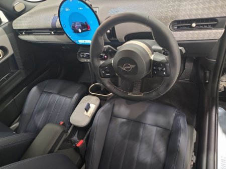 2025 MINI Hatch - thumbnail 6