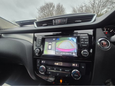 2019 Nissan Qashqai 1.5 DSL SV PREMIUM SS 18 4DR €17,950 thumbnail