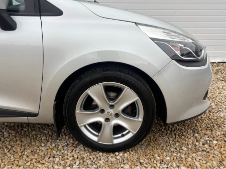 2015 Renault Clio - thumbnail 8