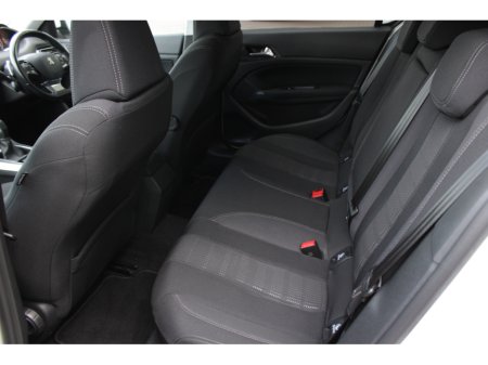 2017 Peugeot 308 - thumbnail 19