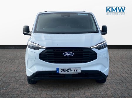 2025 Ford Transit Custom Crewcab SWB PHEV 232BHP Auto thumbnail