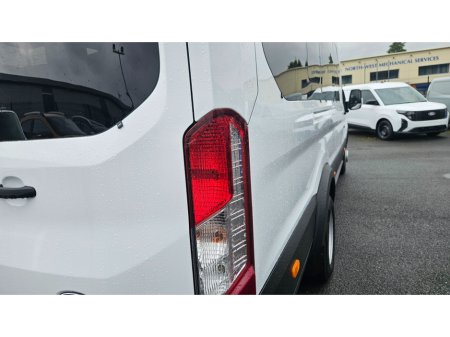 2025 Ford Transit Minibus L4, H3 460 Trend,2.0 130P Manual RWD €47,990 thumbnail