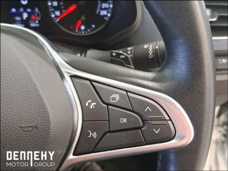 2023 Renault Arkana TCe 140 Auto evolution €26,995 thumbnail