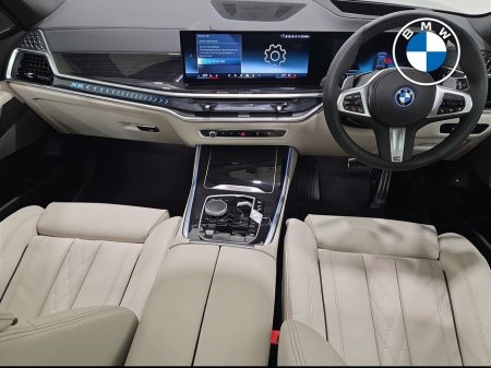 2026 BMW X5 xDrive50e M Sport thumbnail