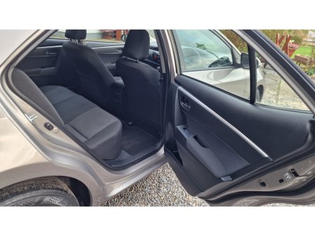 2015 Toyota Corolla 1.4 D-4D TERRA 4DR €9,450 thumbnail