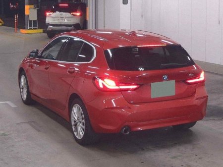 2020 BMW 1 Series 118I PLAY EDITION - FACTORY ALLOYS - PADDLE SHIFT - CRUISE CONTROL - DIGITAL DASH €24,950 thumbnail