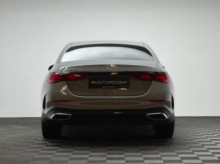 2025 Mercedes-Benz E Class - thumbnail 6