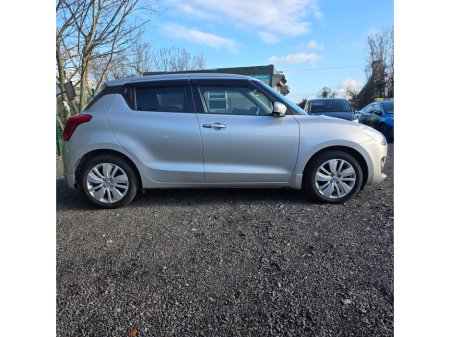 2017 Suzuki Swift 1.2 GLX Automatic €11,950 thumbnail