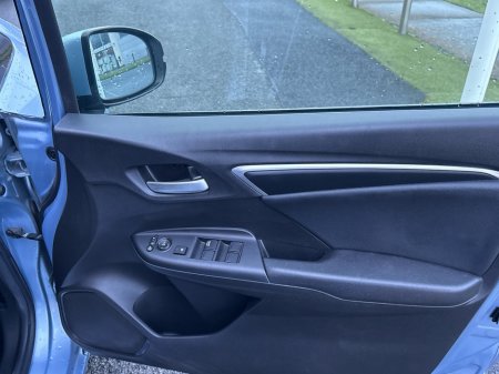 2017 Honda Fit 1.5L Petrol Hybrid Automatic €11,950 thumbnail