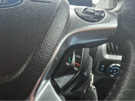 2015 Ford Transit Custom 100PS 270 SWB L4 LR 4DR €9,950 thumbnail