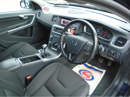 2017 Volvo S60 - thumbnail 11