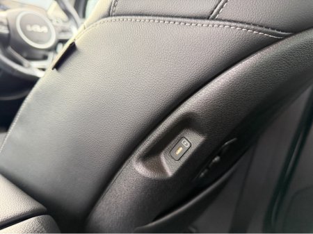 2023 Kia Sportage K3 - 1.6 DIESEL HYBRID - MANUAL - 12M WARRANTY - CAR:  1737 €29,950 thumbnail