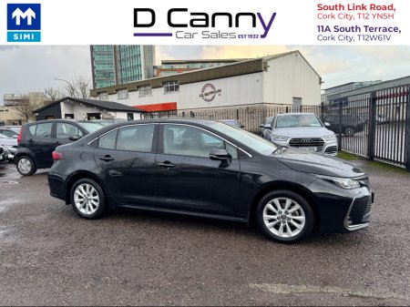 2023 Toyota Corolla LUNA SALOON 4DR AUTO €25,950 thumbnail