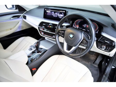 2021 BMW 5 Series - thumbnail 13