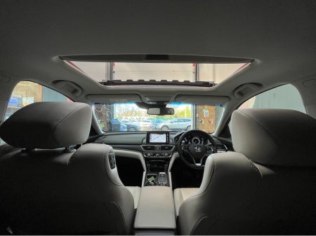2020 Honda Accord €26950 2020 HONDA ACCORD EX 2.0 AUTOMATIC / CRUISE CONTROL / REVERSE CAMERA / ELECTRIC MEMORY & HEATED SEATS / PADDLE SHIFTERS / PANORAMIC SUNROOF €26,950 thumbnail