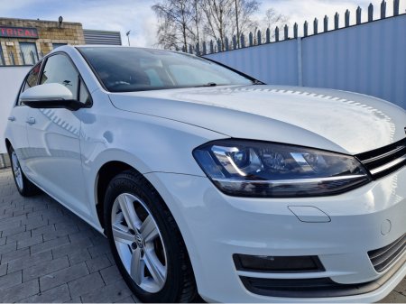 2013 Volkswagen Golf - thumbnail 2