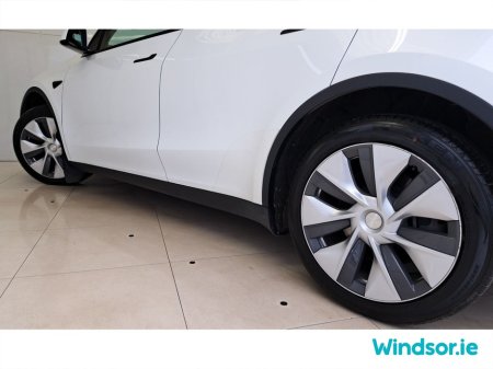 2023 Tesla Model Y - thumbnail 14