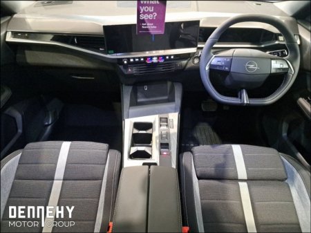 2026 Opel Grandland Elegance 1.2 136 MHEV €172 P/W €43,395