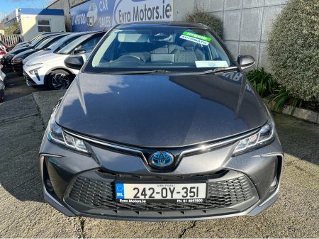 2024 Toyota Corolla SALOON LUNA HYBIRD AUTOMATIC 1.8 PETROL //REVERSE CAMERA// €27,950 thumbnail