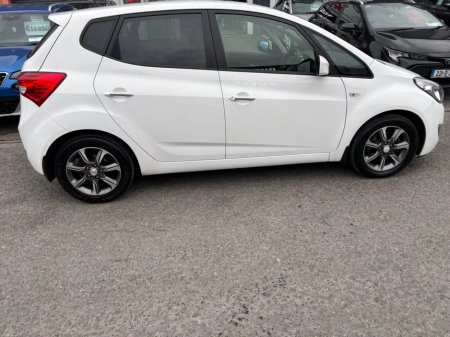 2020 Hyundai ix20 - thumbnail 3