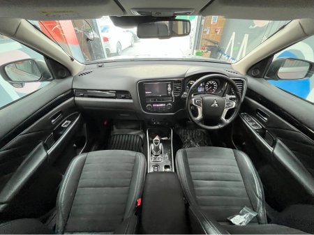 2019 Mitsubishi Outlander - thumbnail 21