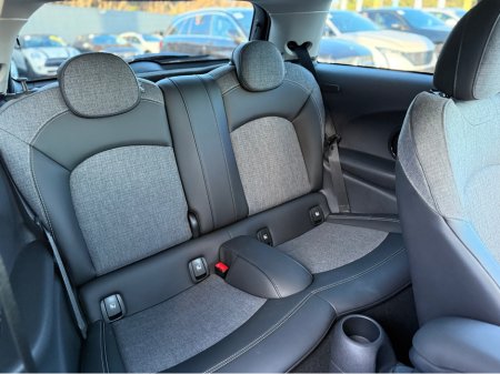 2021 MINI Cooper D 1.5 DIESEL - AUTO - 12M WARRANTY - CAR: 1652 thumbnail