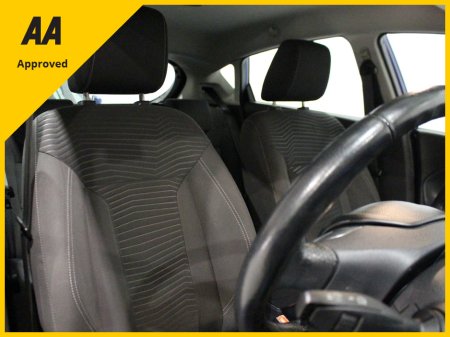 2014 Ford Fiesta - thumbnail 11