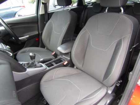 2016 Ford Focus 1.0 Zetec Ecoboost 100PS 5DR €9,950 thumbnail