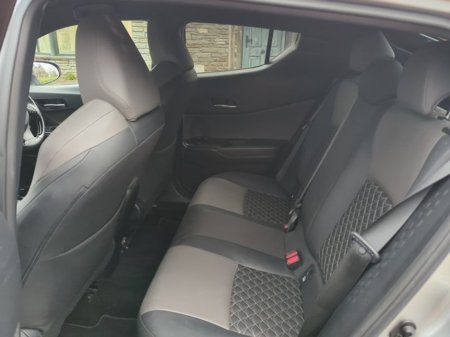 2023 Toyota C-HR - thumbnail 7