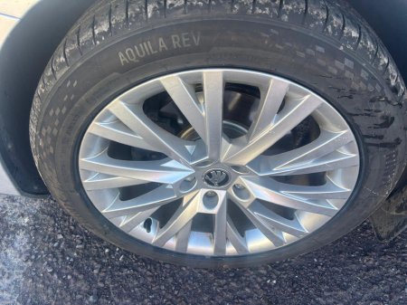 2022 Skoda Superb - thumbnail 16