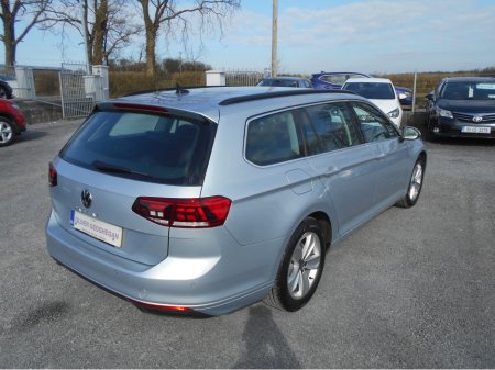 2022 Volkswagen Passat SE NAV TDI S-A AUTO €25,950