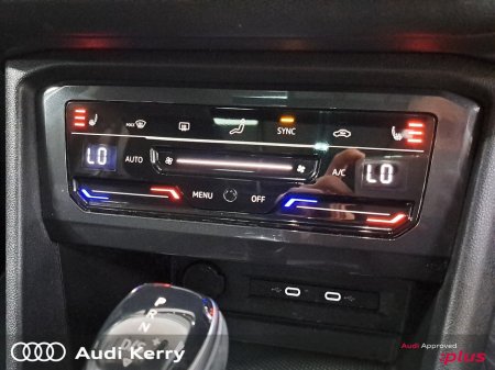 2022 Volkswagen Tiguan Allspace 2.0TDI 150BHP ELEGANCE AUTOMATIC €37,900 thumbnail