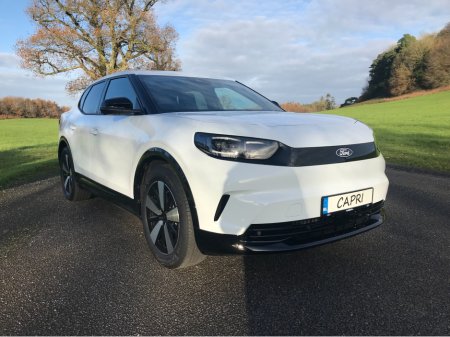 2025 Ford Capri Select 5D 82ER285 ZE2 RWD