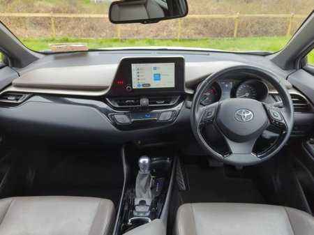 2023 Toyota C-HR - thumbnail 8