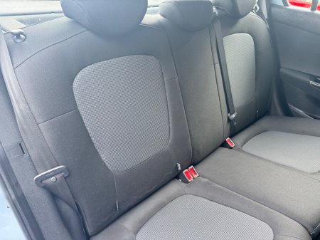 2012 Hyundai i20 - thumbnail 9