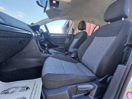 2013 Volkswagen Golf - thumbnail 21