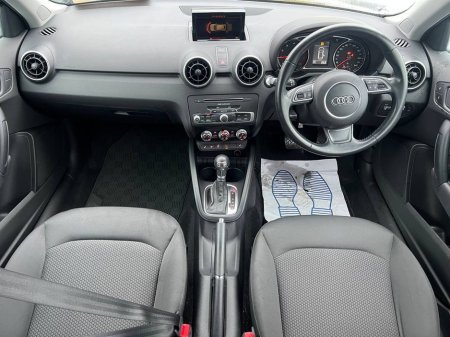 2018 Audi A1 S-LINE PACK 1.0 TFSI // NEW 17" S-LINE ALLOYS // HEATED SEATS // PARKING SENSORS €16,900 thumbnail