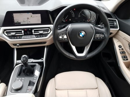 2019 BMW 3 Series - thumbnail 5
