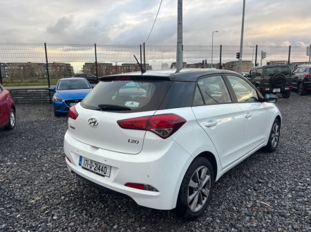 2017 Hyundai i20 1.2 Deluxe €11,500 thumbnail