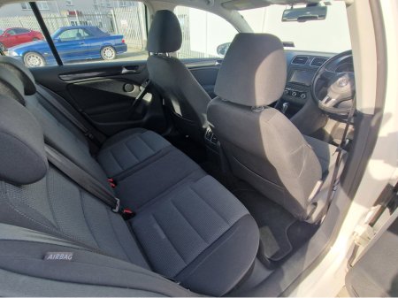 2012 Volkswagen Golf - thumbnail 14