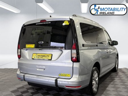 2025 Ford Tourneo Connect Wheelchair Accessible €41,995 thumbnail