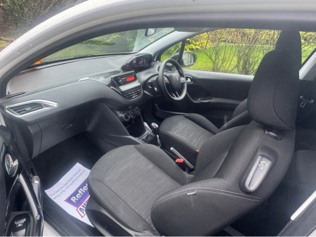 2014 Peugeot 208 1.0 VTI ACCESS 68 3DR 68BHP €4,899 thumbnail