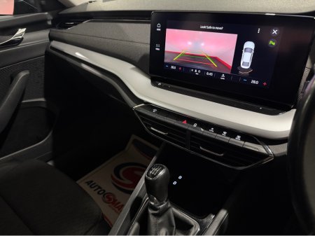 2022 Skoda Octavia - thumbnail 15