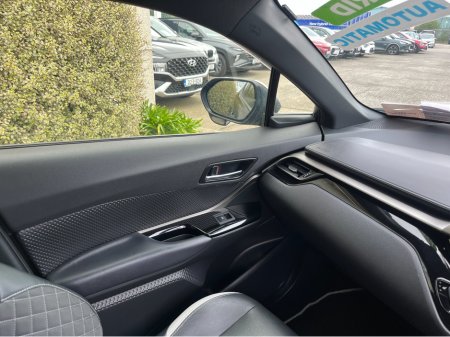 2019 Toyota C-HR - thumbnail 15