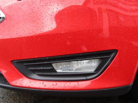 2016 Ford Focus 1.0 Zetec Ecoboost 100PS 5DR €9,950 thumbnail