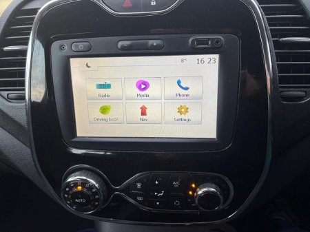 2016 Renault Captur INTENSE TCE 90    PETROL  LOW  MILEAGE €9,950 thumbnail