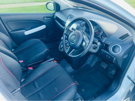 2013 Mazda Demio DEJFS CVT 5DR AUTO €7,450 thumbnail