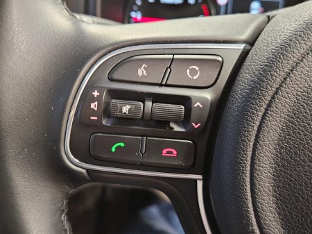 2018 Kia Sportage 1.7 PLATINUM S €16,950 thumbnail