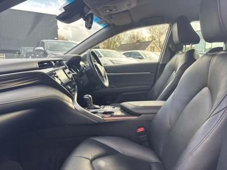 2021 Toyota Camry - photo 6